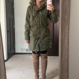 Army green Abercrombie winter coat.